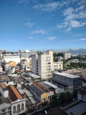Apart privilegiado com 2 quartos no de Centro Niterói